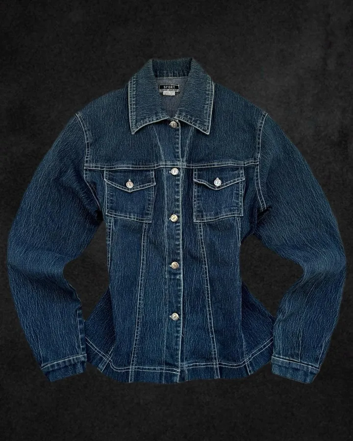 قطعة Preloved على ليبسي