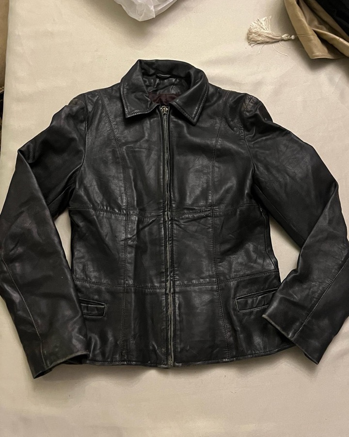 Preloved item